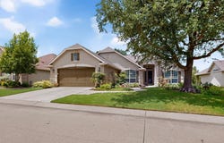9704 Grandview Drive, Denton, TX 76207