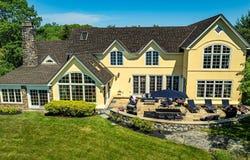 37 Alliquippa Road, Phippsburg, ME 04562