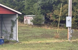 31748 Daisy Drive, Edwards, MO 65326
