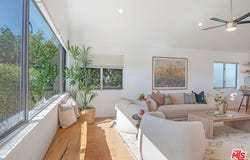 8042 Altavan Ave, Los Angeles, CA 90045