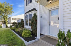 30 RELIANCE CT, TELFORD, PA 18969