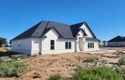 124 Legends Way, Bridgeport, TX 76426