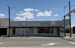 100 E Sealy, Monahans, TX 79756