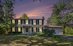 1131 Hillgate Way, Lansing, MI 48912