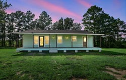 1012 Carter Road, Zavalla, TX 75980