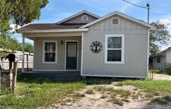 1220 Kansas St, Robstown, TX 78380