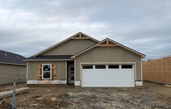 3580 E Bearsden St, Derby, KS 67037-7821