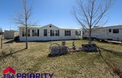 540 Sheridan St, Upton, WY 82730