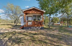 1777 Fox Ln, Lockhart, TX 78644