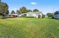 22 SOUTH Road, DAUPHIN, PA 17018
