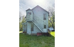 34 Pine St, Waverly, NY 14982