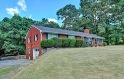 517 Blue Ridge Dr, Blue Ridge, VA 24064