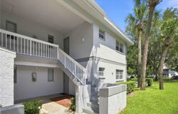 571 MIDWAY Track, OCALA, FL 34472