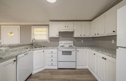 285 BELLIS Rd, Savannah, TN 38372