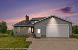 2609 Battle Creek Road, Charlotte, MI 48813
