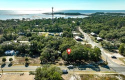 901 Hwy 98 E, Carrabelle, FL 32322