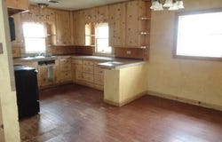 1015 Raleigh Street, Plainview, TX 79072