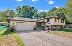 1911 Serendipity Court, New Brighton, MN 55112