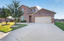 401 Eureka Court, Burleson, TX 76028