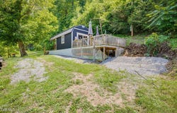 2579 Waters Edge Road, Duffield, VA 24244