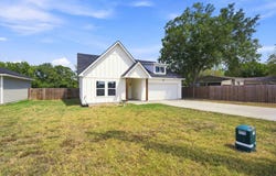 370 Third Avenue, Milford, TX 76670
