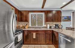 8 Evergreen Drive, Freeport, ME 04032