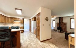 6920 Shawnee Cir, Ozawkie, KS 66070