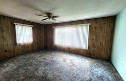 500 S Lucas Avenue, Eagle Grove, IA 50533