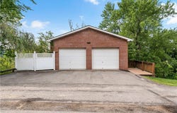 2522 Homehurst Ave, Overbrook, PA 15234