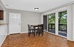 5542 E Lake Drive, Lisle, IL 60532