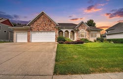 1216 Lake Ridge Drive, Cedar Falls, IA 50613