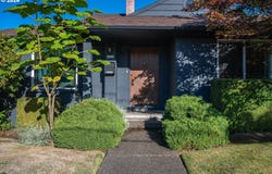 8020 SW RUBY Ter, Portland, OR 97219