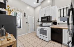 199 FRANKLIN ST, Secaucus, NJ 07094