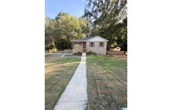137 RANDALL CIRCLE, CLANTON, AL 35045