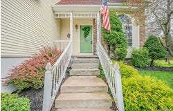 6129 Crosby Road, Lockport, NY 14094