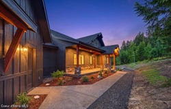883 GROUSE MOUNTAIN Rd, Sagle, ID 83860