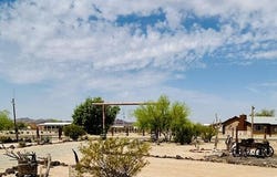 25295 Ochoco Way, Bouse, AZ 85325