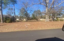 1003 Fairview Dr, WAYNESBORO, MS 39367