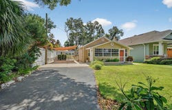 418 E 10TH Avenue, MOUNT DORA, FL 32757