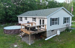 1058 Pleasant Street, Blue Hill, ME 04614
