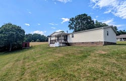 6272 Indian Valley Road, Willis, VA 24380