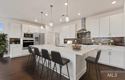 5940 W Oxton Ct, Eagle, ID 83616-1388