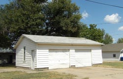 501 N Main St, Canton, KS 67428