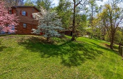 44 May Road, Huntington, WV 25704
