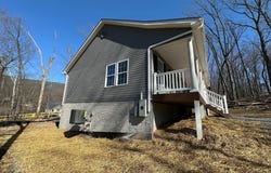 116 PINTO, WINCHESTER, VA 22602