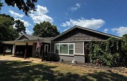 404 Nixon RD, Lavaca, AR 72941