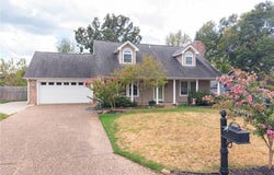 2308 Crosshill RD, Fort Smith, AR 72908