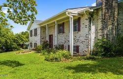 406 Montvale Station Rd, Maryville, TN 37803