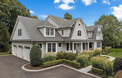 94 Ridge Road, Rumson, NJ 07760