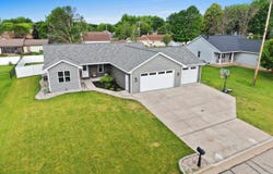 1124 HAROLD Drive, MENASHA, WI 54952